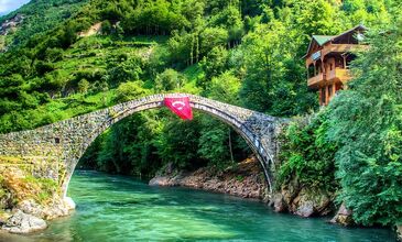 Uçaklı Karadeniz Yaylaları ve Batum Turu (3 Gece Otel Konaklamalı)