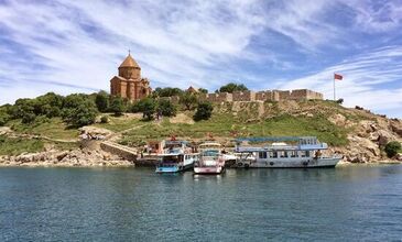 Uçaklı Dolu Dolu Bir Uçtan Bir Uca Sınırlarda Gap Doğu Anadolu ve Nahçıvan Turu (6 Gece Otel Konaklamalı)