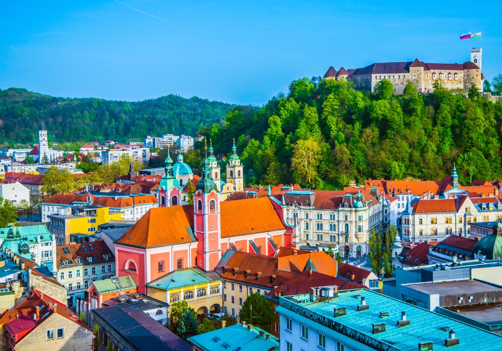 Balkan Güzelleri Ajet Havayolları ile Kosova Makedonya Turu